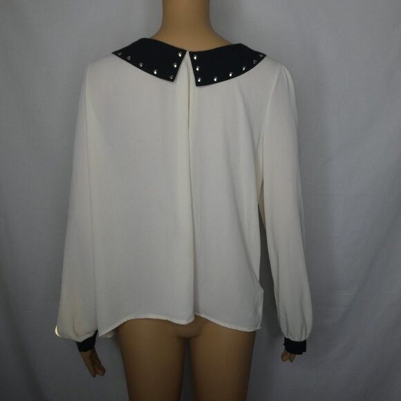 Forever 21 Peter Pan Collar Blouse Stud Button Up - Picture 2 of 10